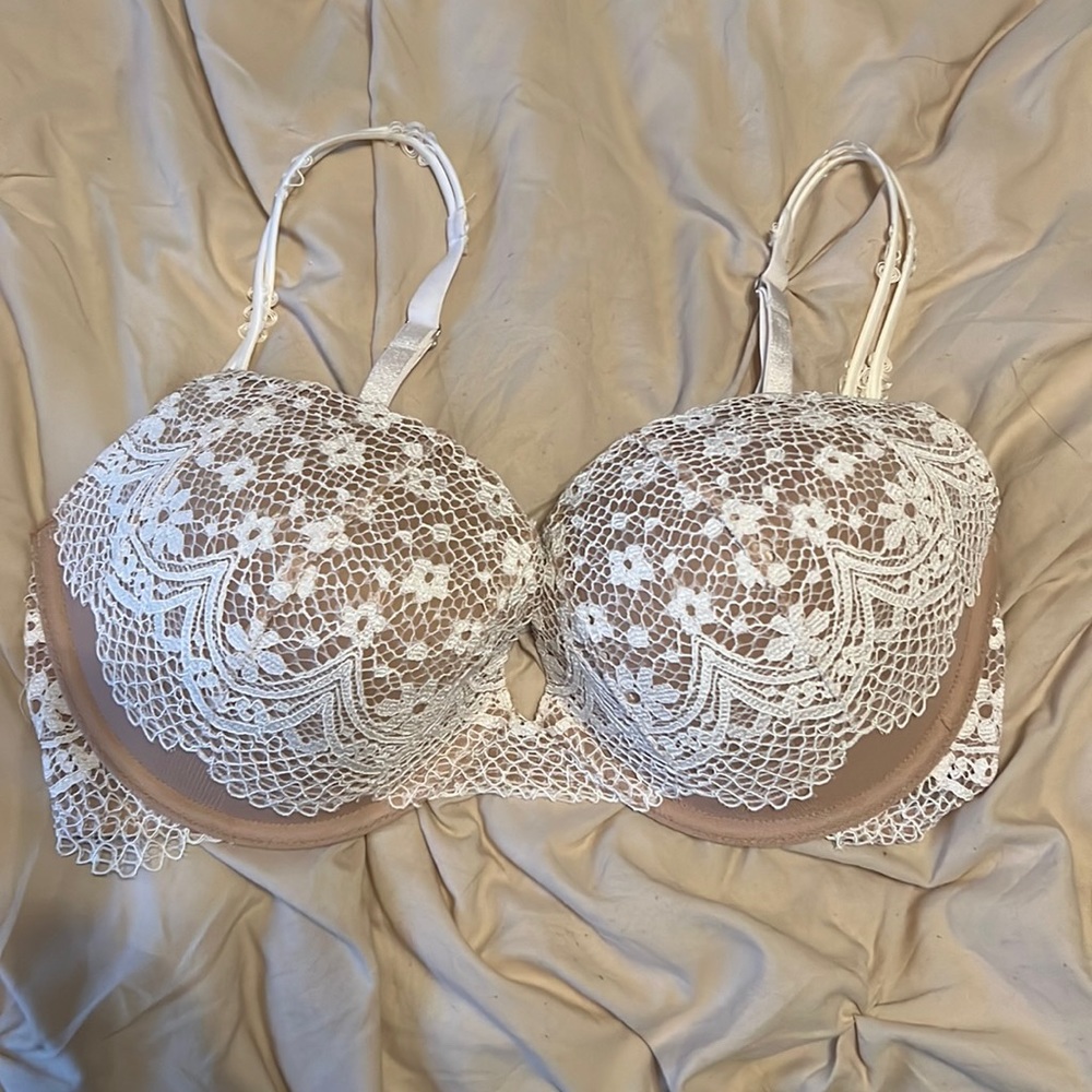 Victoria’s Secret bra